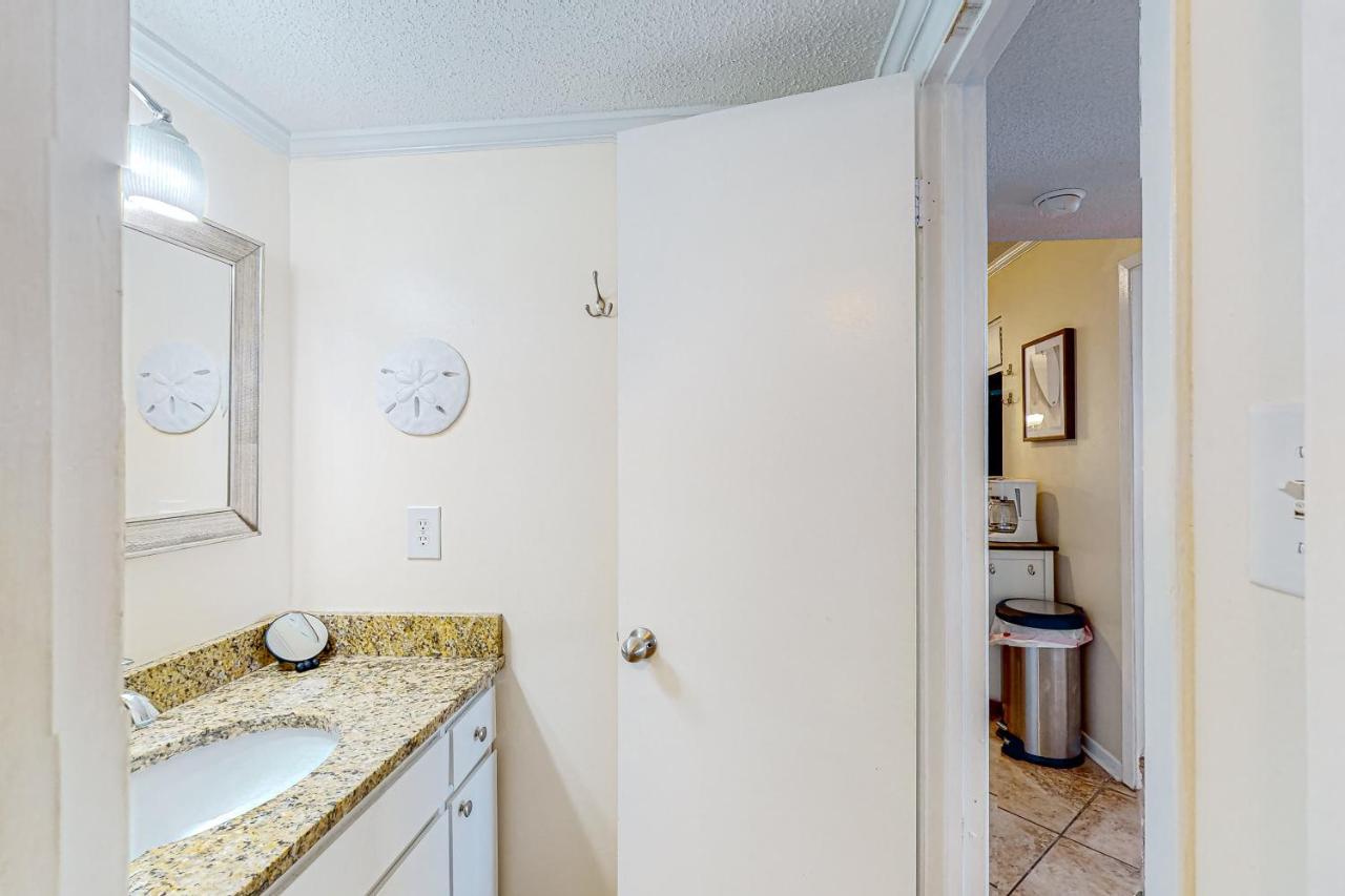 Apartment Sunchase #208 *